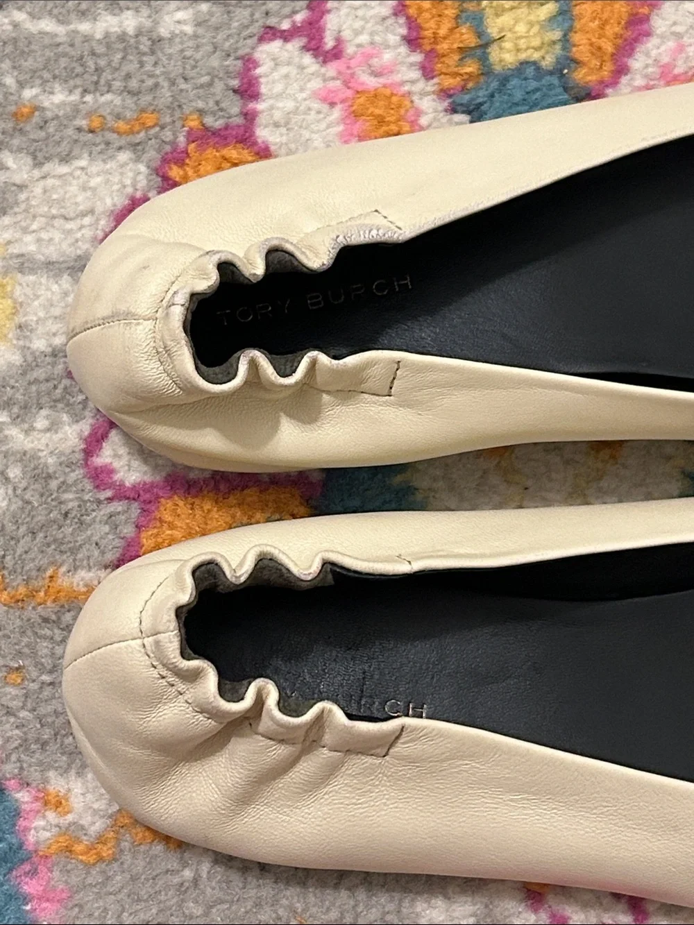 Tory Burch Claire Cap Top Leather Ballet Flats in New Cream/Black Size 9 Neutral